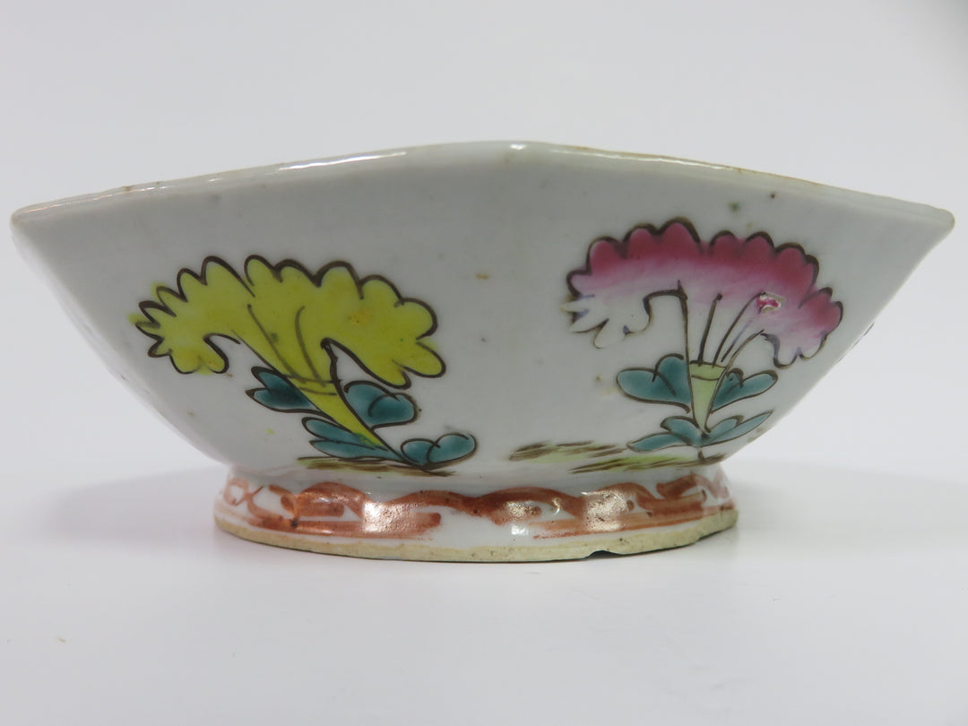 Chinese Nyonya Porcelain Bowls