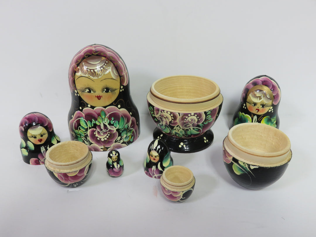 Matryoshka Nesting Dolls