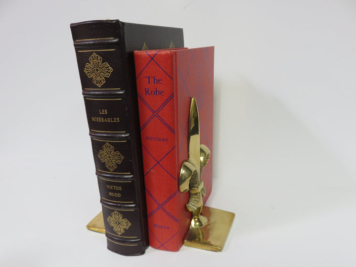 Andrea by Sadak Bookends