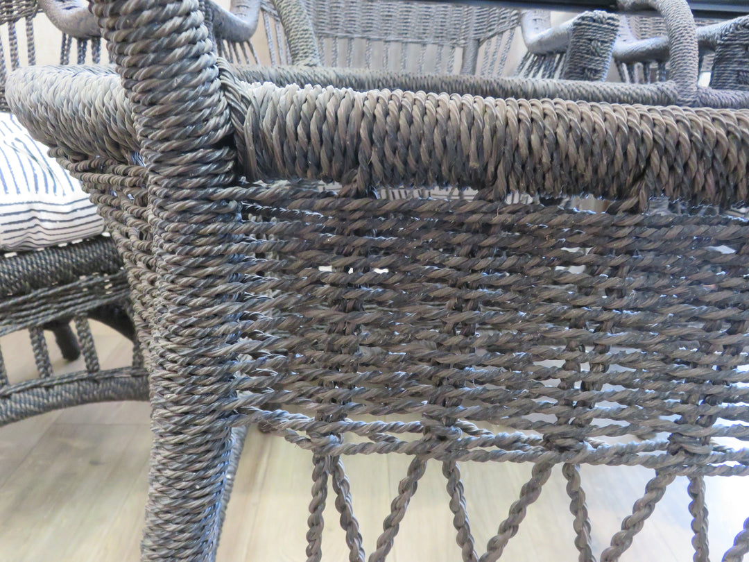Outdoor Resin Wicker Table & Six Chairs