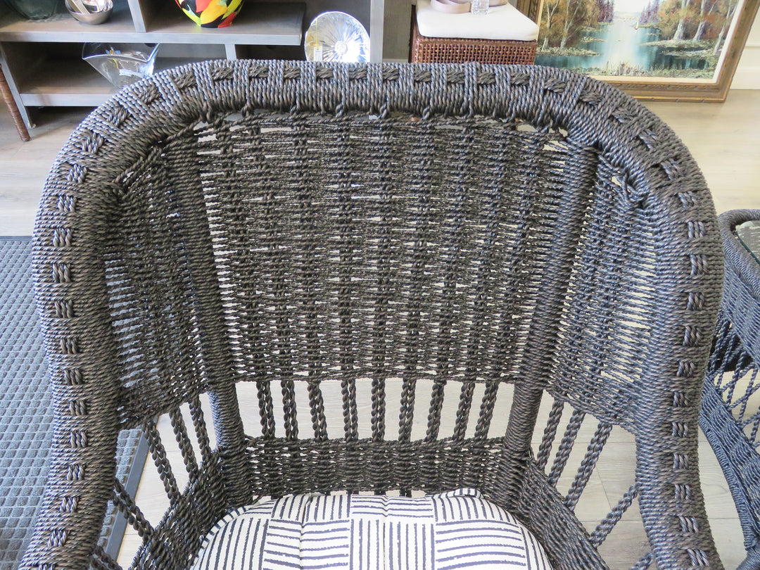 Outdoor Resin Wicker Table & Six Chairs