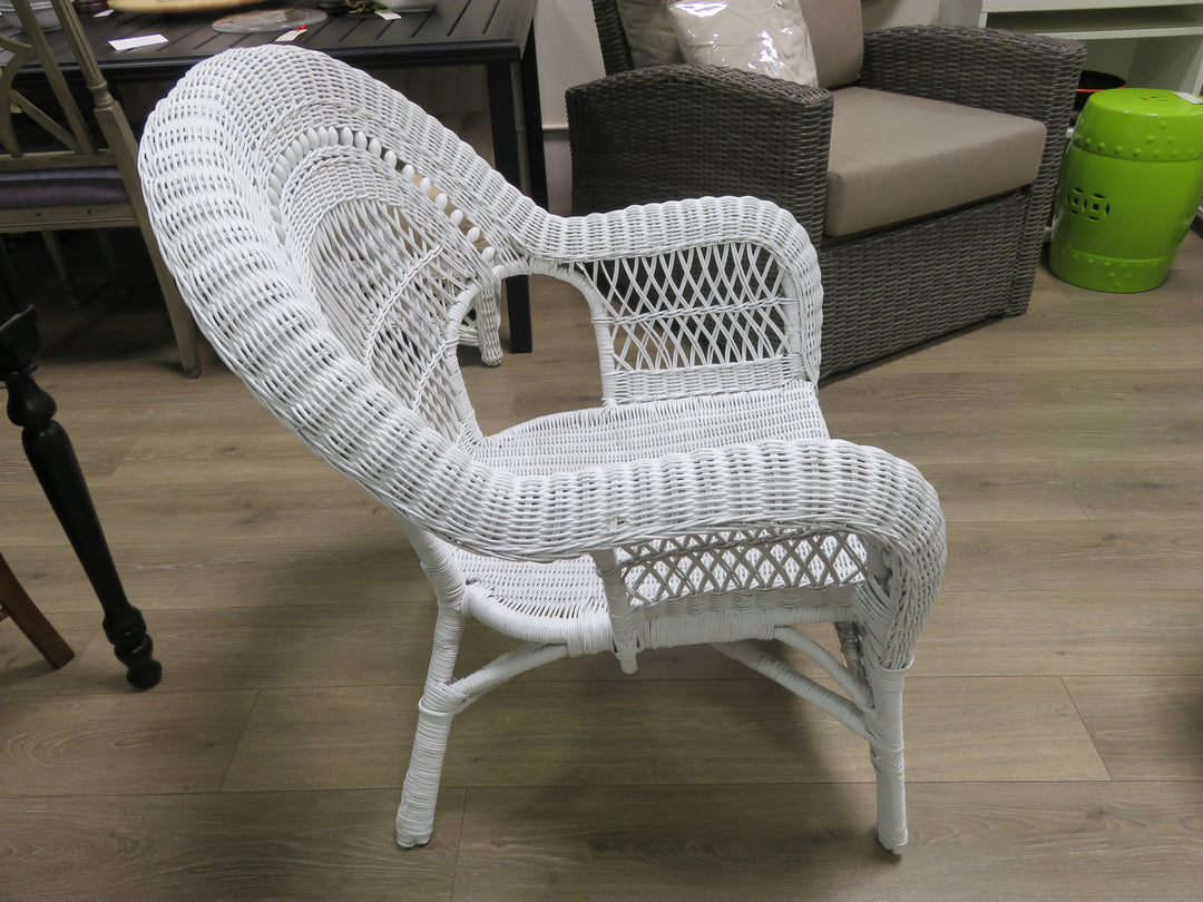 White Wicker Arm Chair