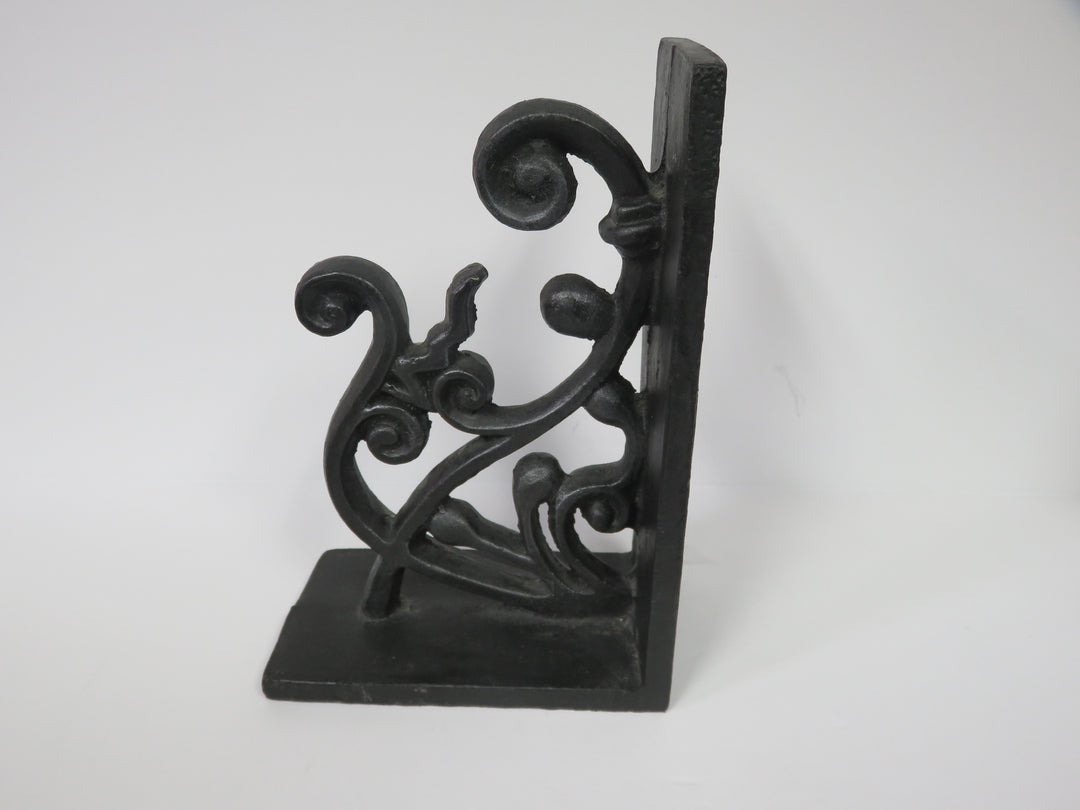 Pier 1 Bookends