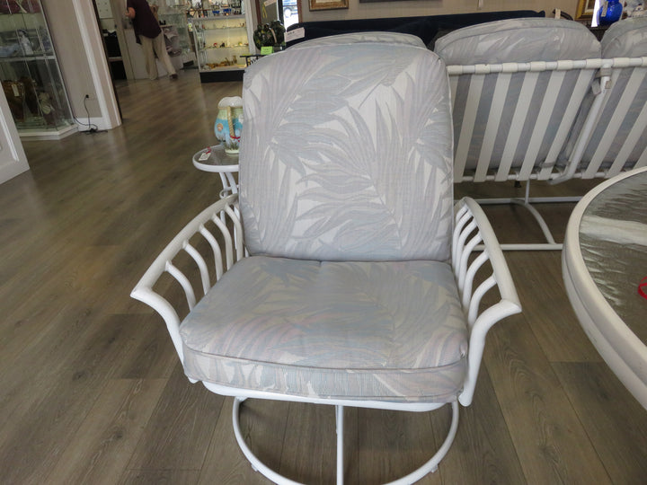 Patio Outdoor Table & Six Chairs
