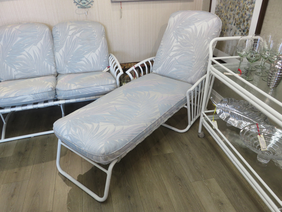 Winston Porch Chaise