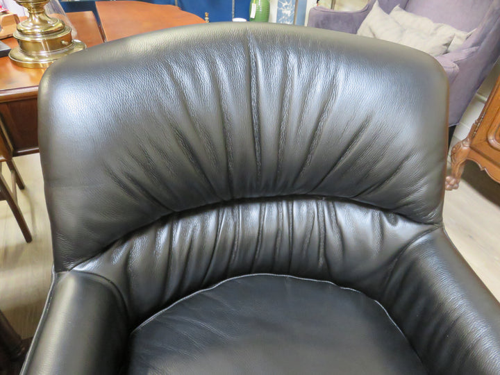 "Luxe Leather" Swivel Chair