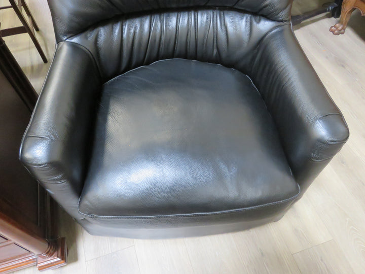 "Luxe Leather" Swivel Chair