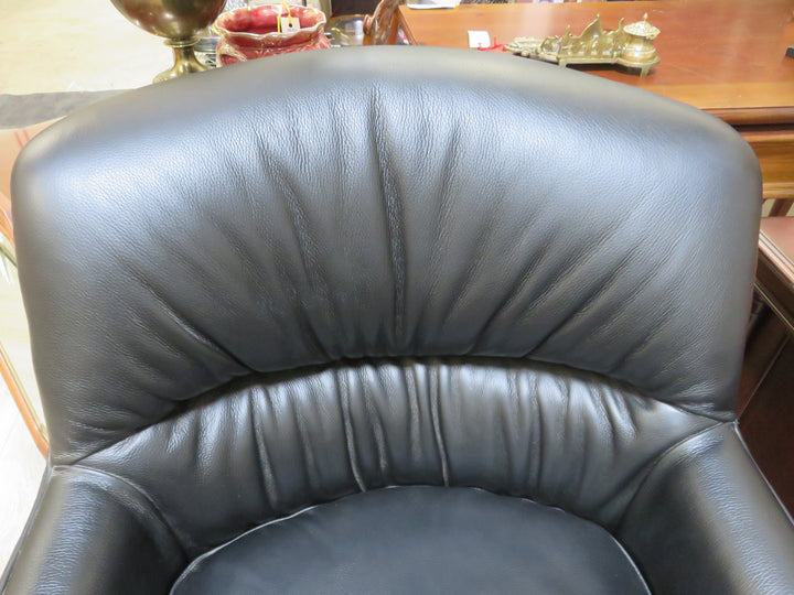"Luxe Leather" Swivel Chair
