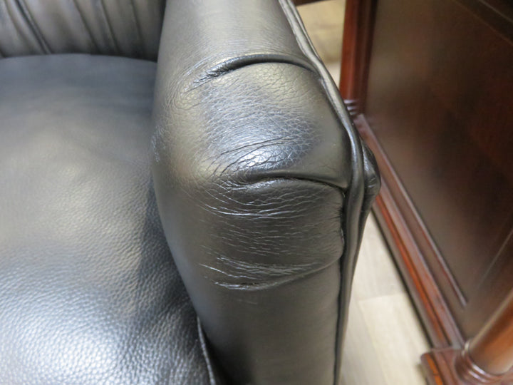 "Luxe Leather" Swivel Chair
