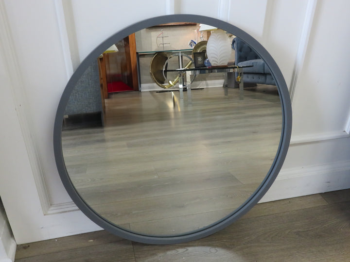Umbra Mirror