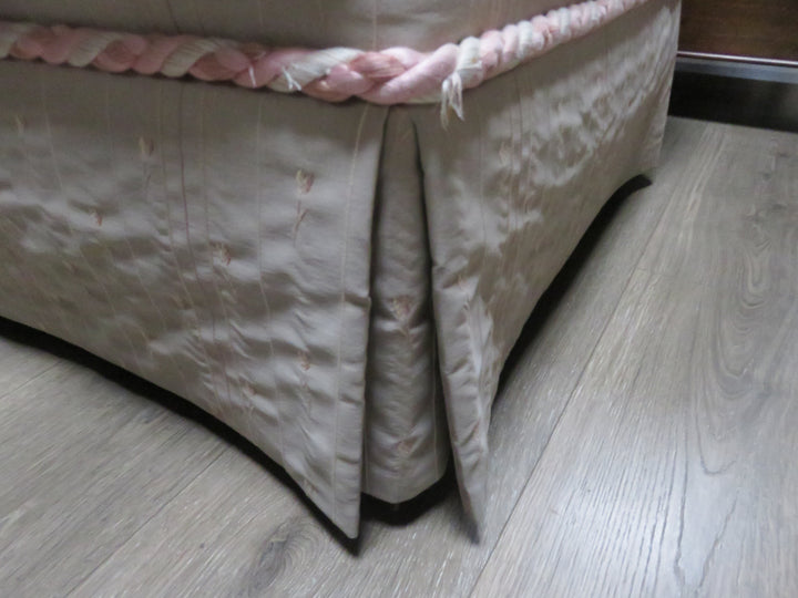 Sherrill Slipper Chair