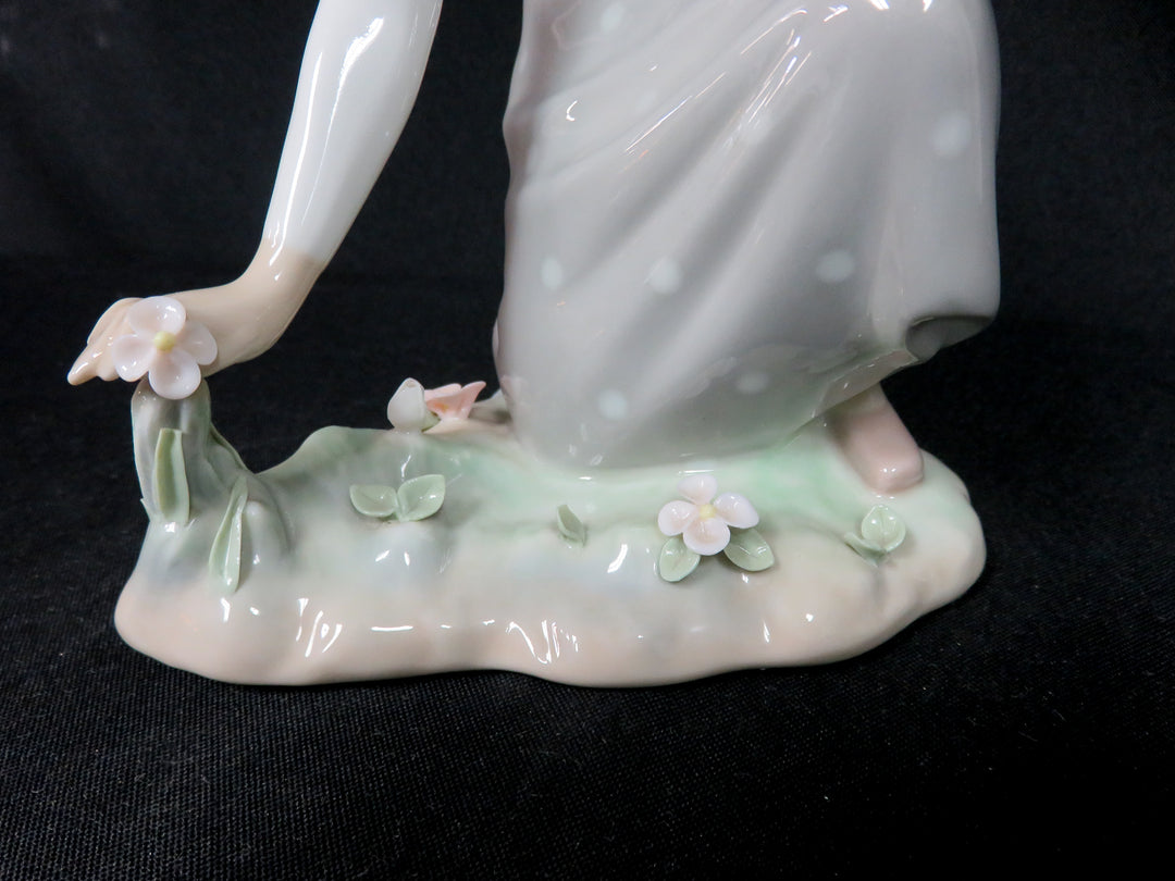 Lladró Figurine