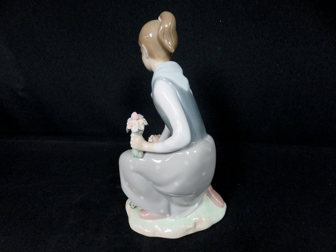 Lladró Figurine