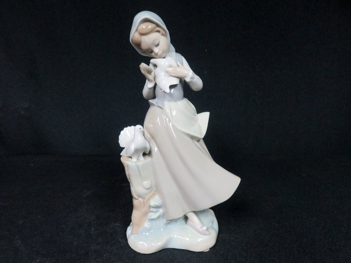 Lladró Figurine