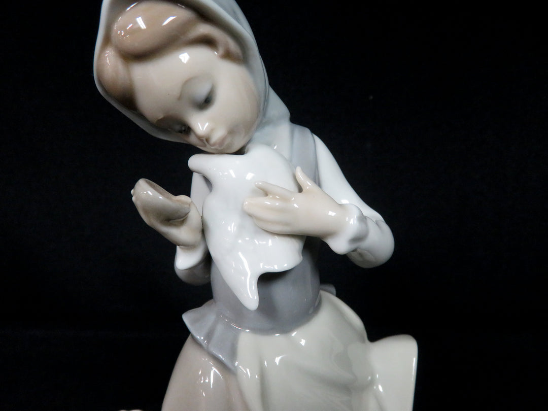 Lladró Figurine