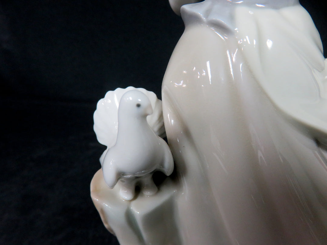 Lladró Figurine