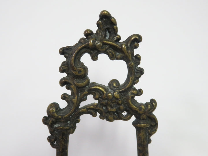 Tabletop Picture Easels