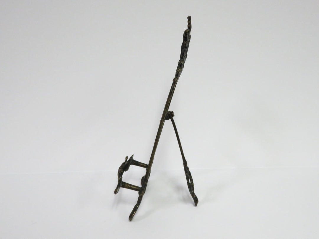 Tabletop Picture Easels