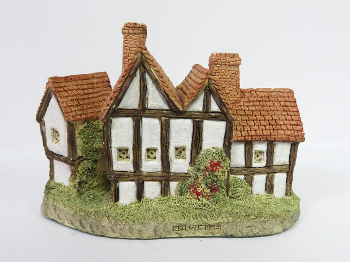 David Winter Figurine