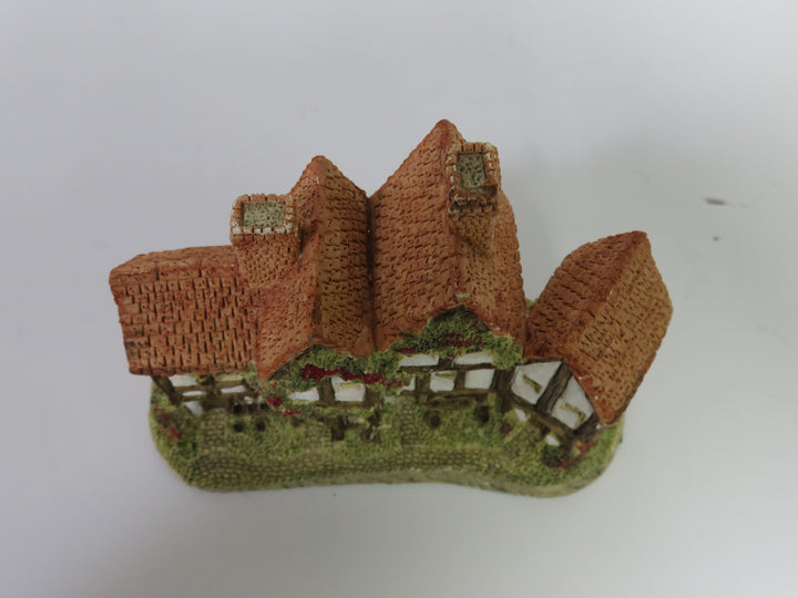 David Winter Figurine