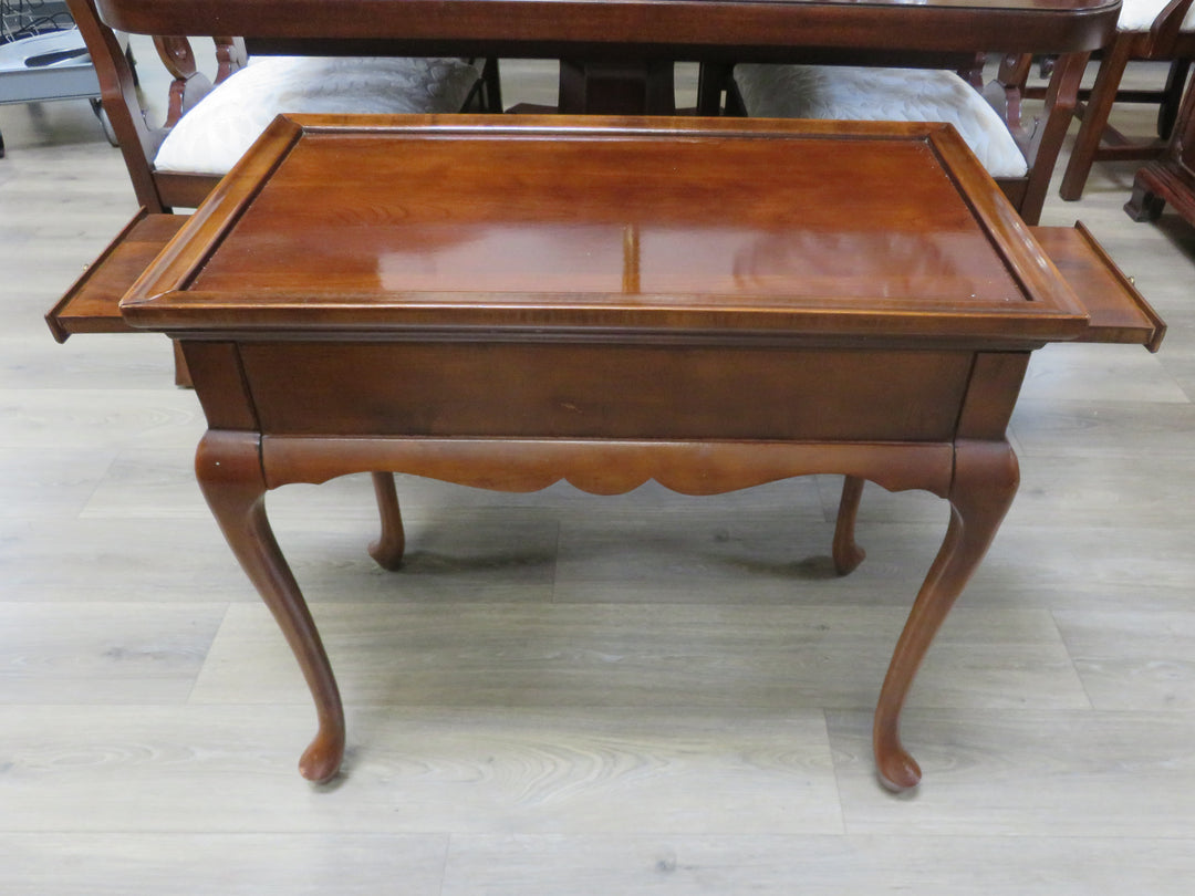 Hammary Furniture Co. Tea Table