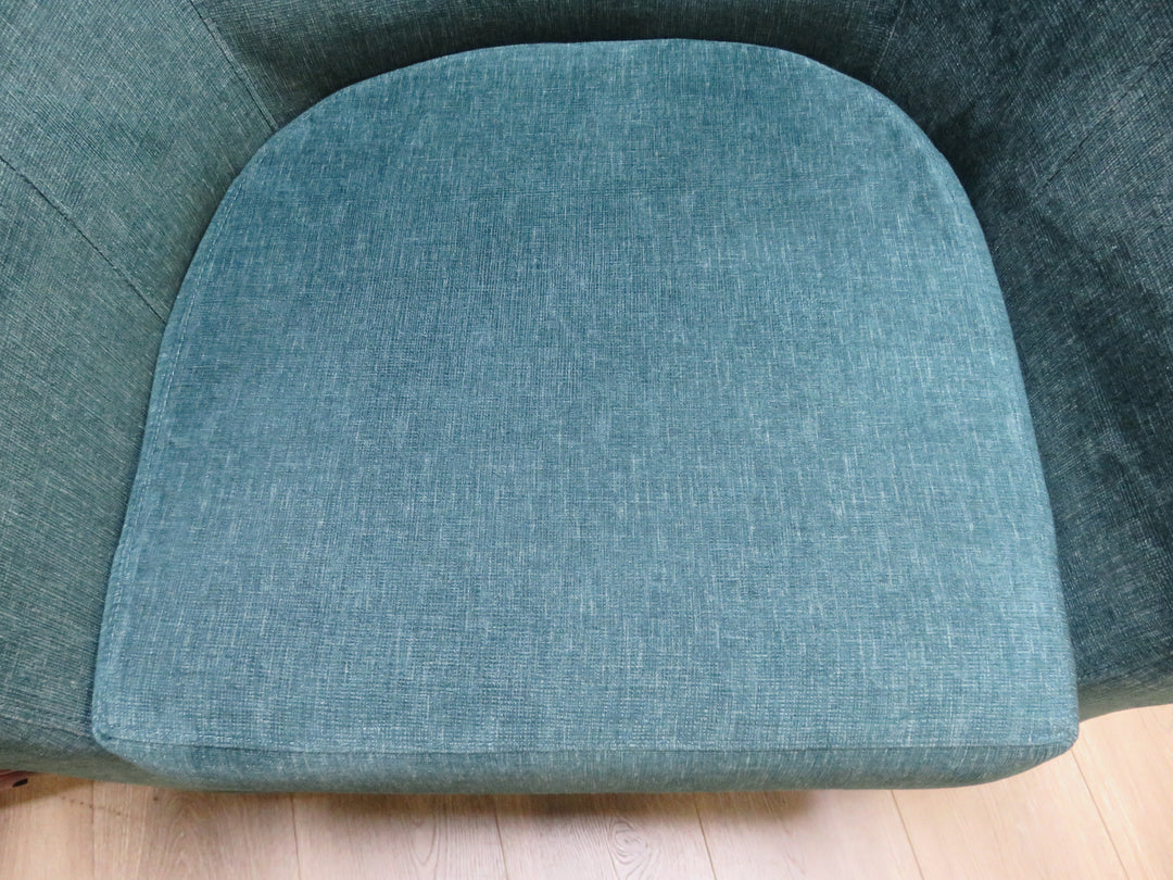 Barrel Back Swivel Chair