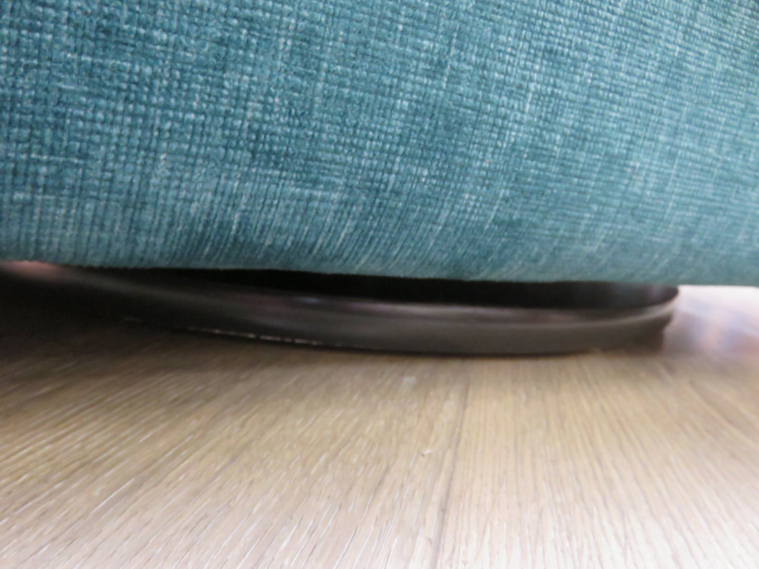 Barrel Back Swivel Chair