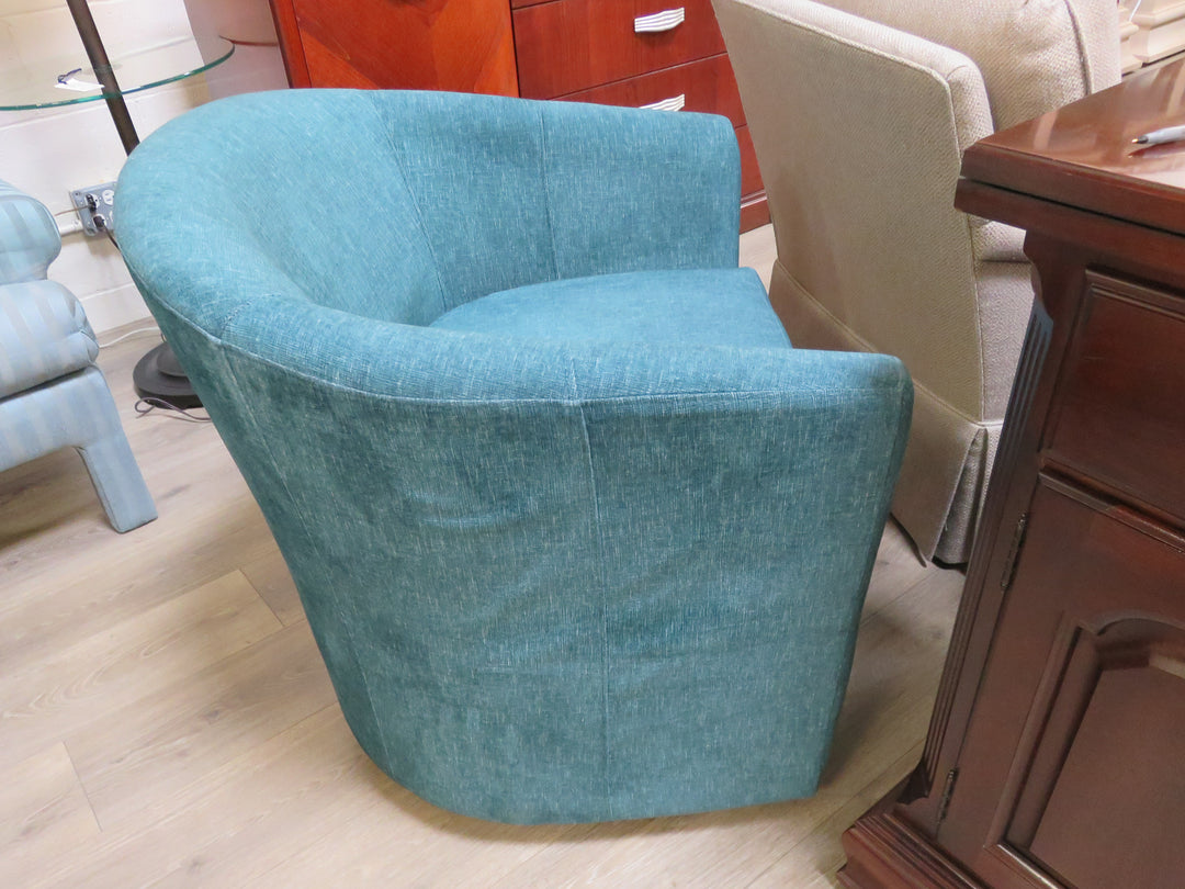 Barrel Back Swivel Chair