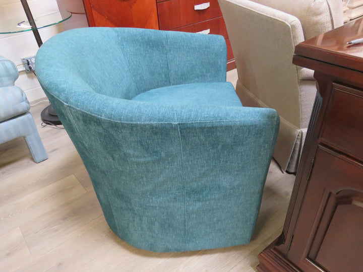 Barrel Back Swivel Chair