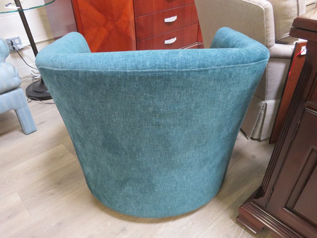 Barrel Back Swivel Chair