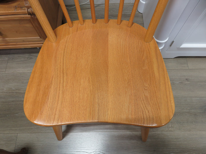 Richardson Bros. Windsor Style Chair