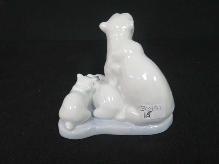 Lladró Polar Bear with Cubs