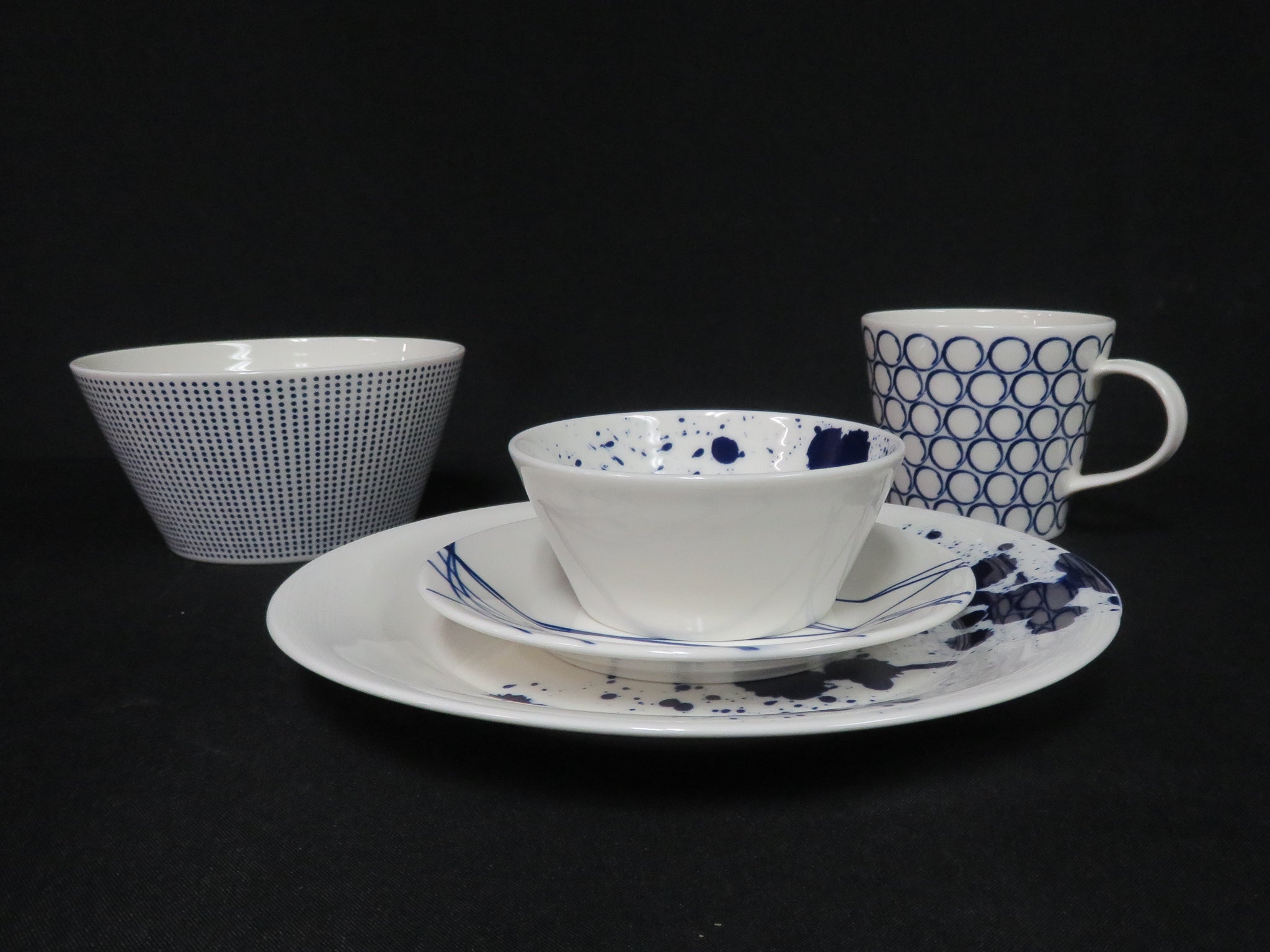 ロイヤルドルトン　プレート Royal Doulton Dish Set – Village Treasure House