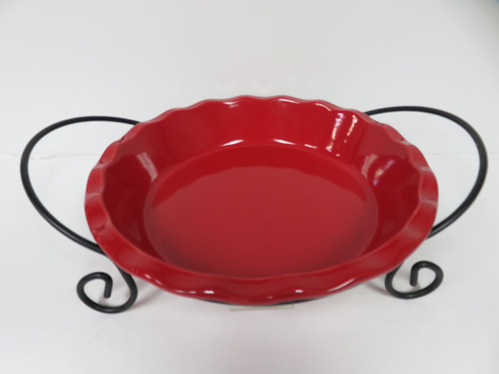 Stoneware Pie Plate in Holder