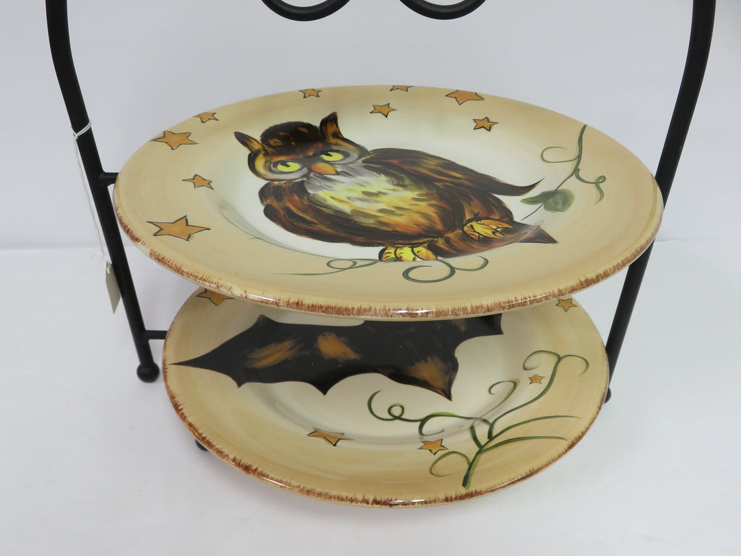 Tiered Server with Plates
