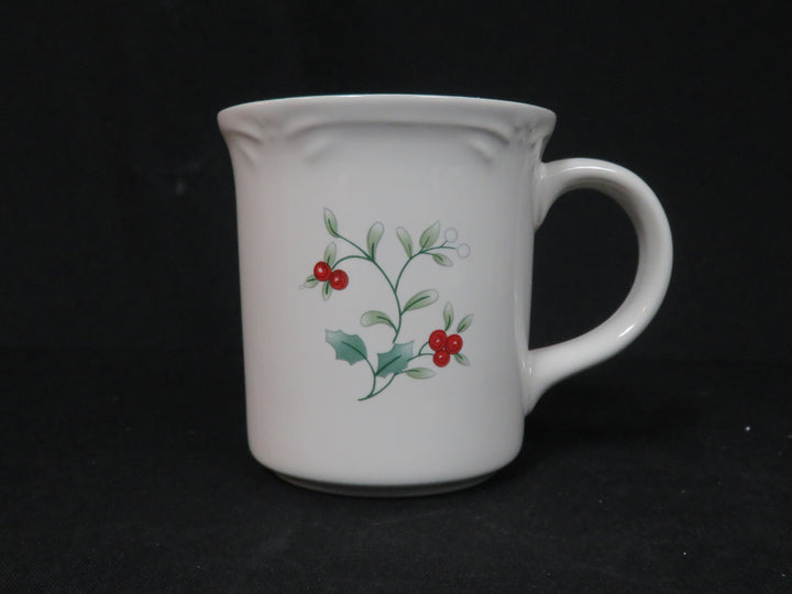 Pfaltzgraff Holiday Dish Set