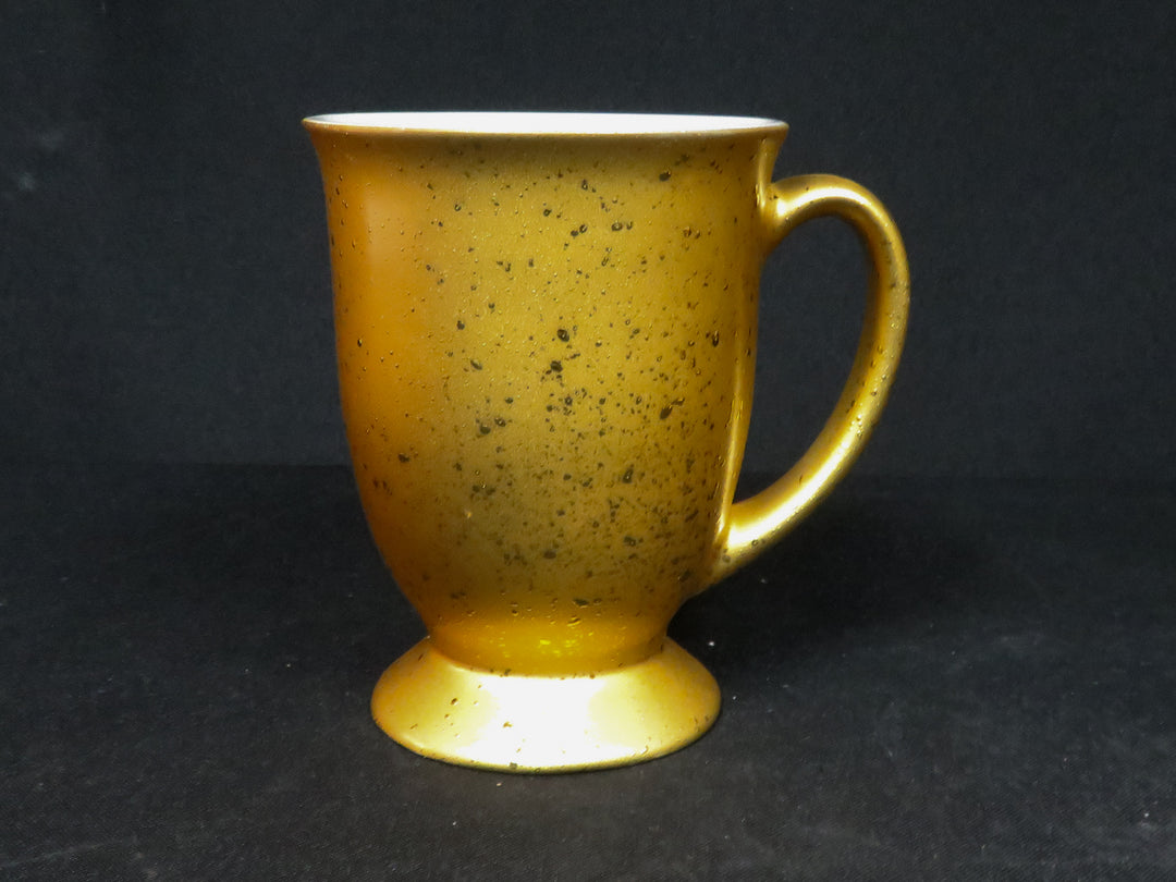 HollyTree Gold Mugs