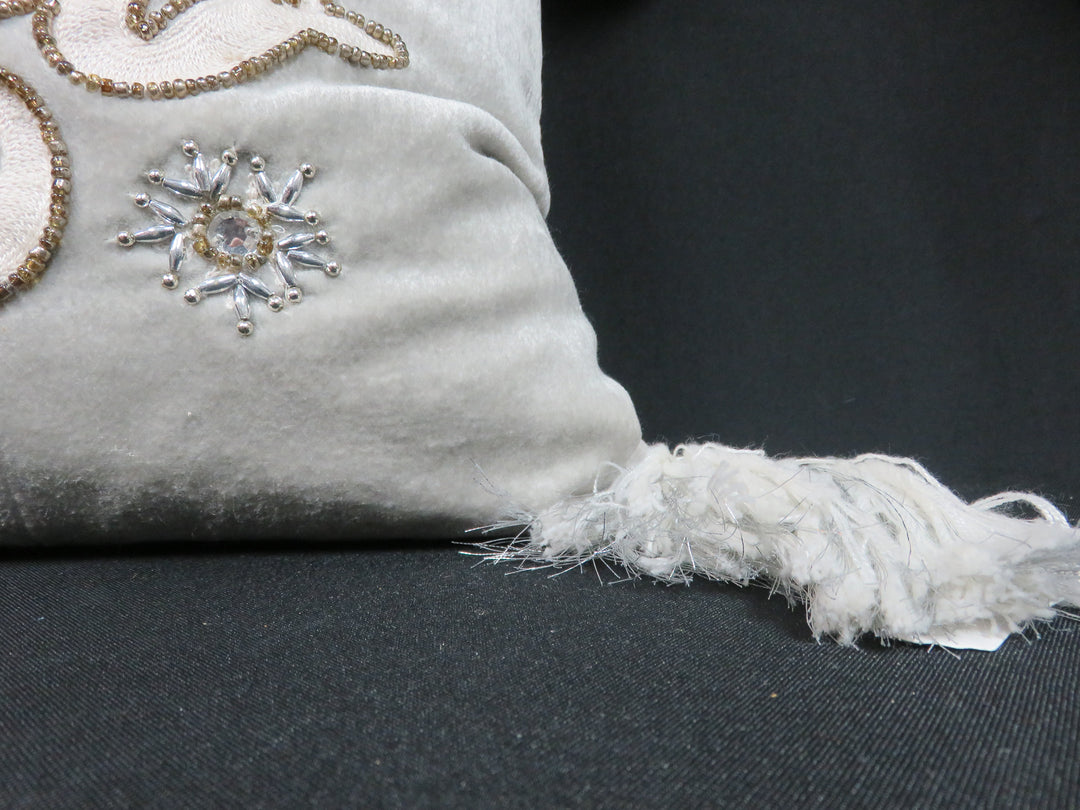 "Let it Snow" Throw Pillow