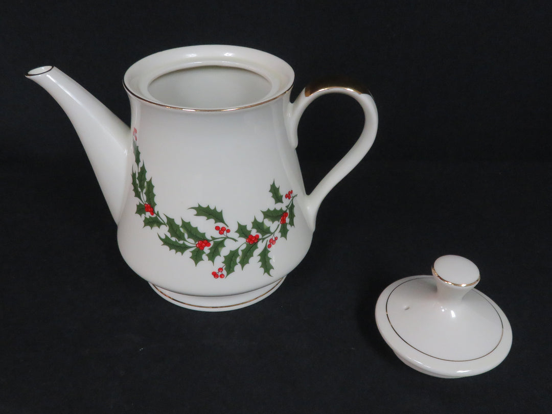 Christmas Holly Teapot