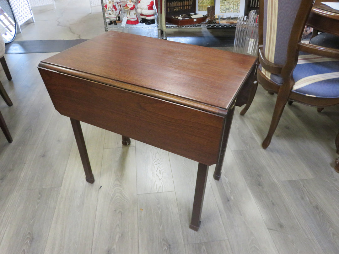 Drop Leaf End Table