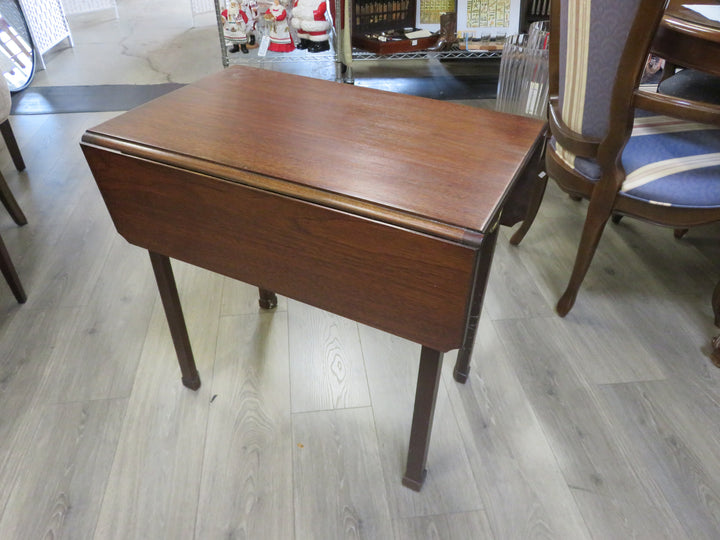 Drop Leaf End Table