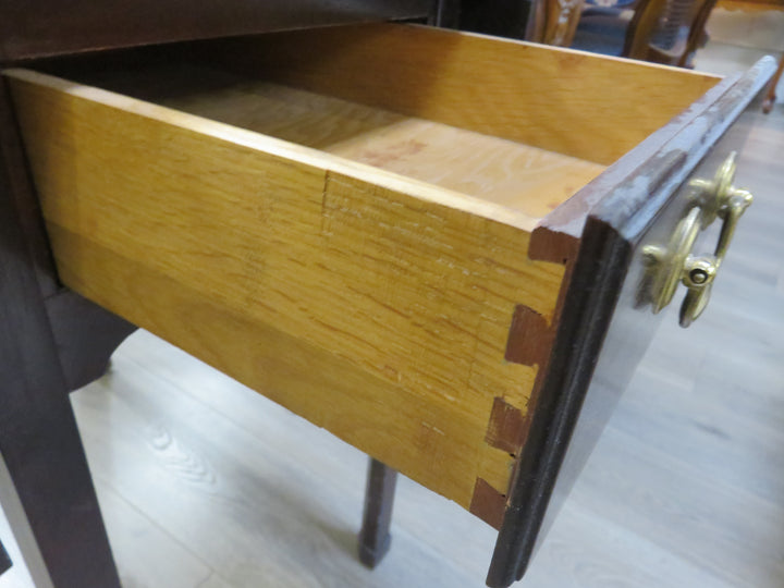Drop Leaf End Table
