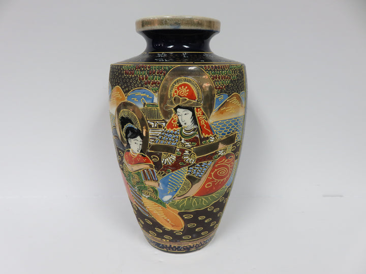 Moriage Detailed Vase