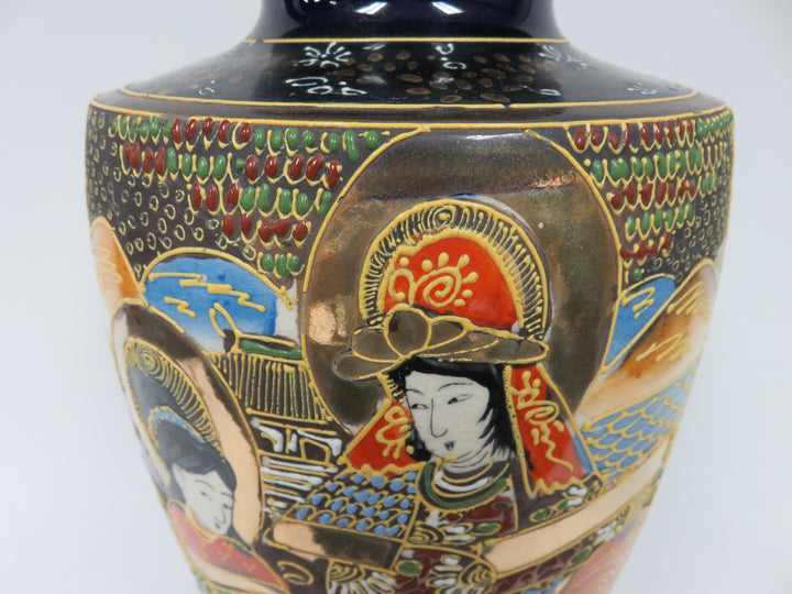 Moriage Detailed Vase
