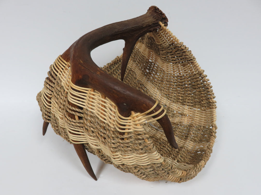 Vintage Leslee Burtt Basket
