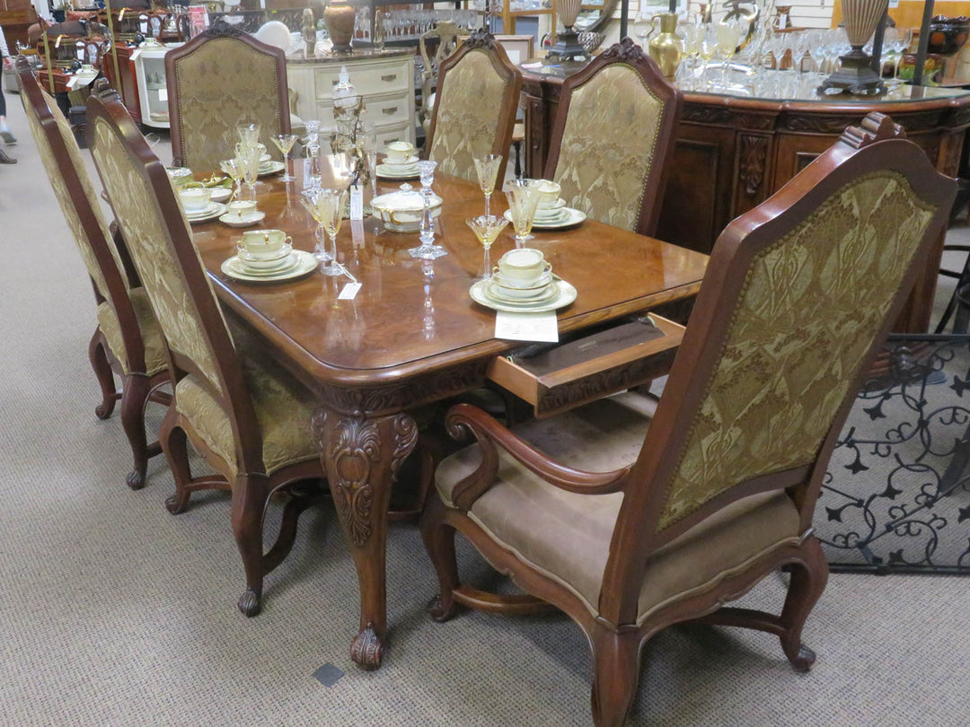 Henredon Dining Table & Chairs