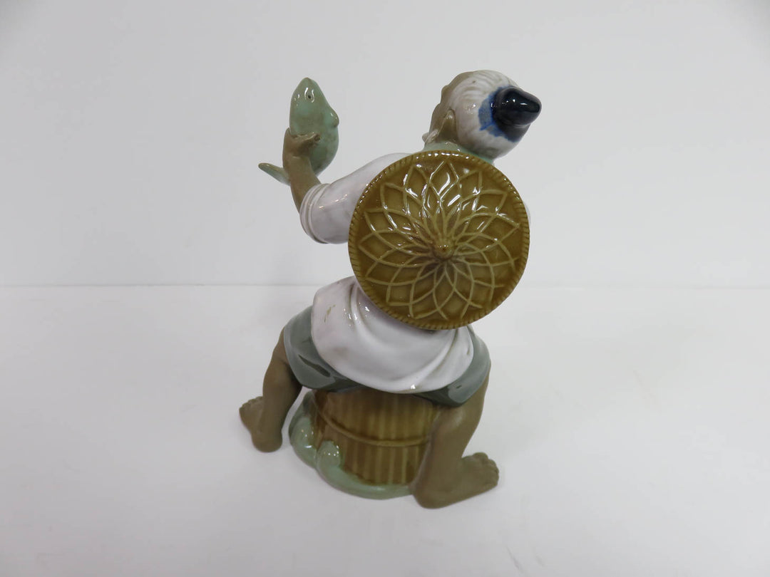 Mudman Fish & Basket Figurine