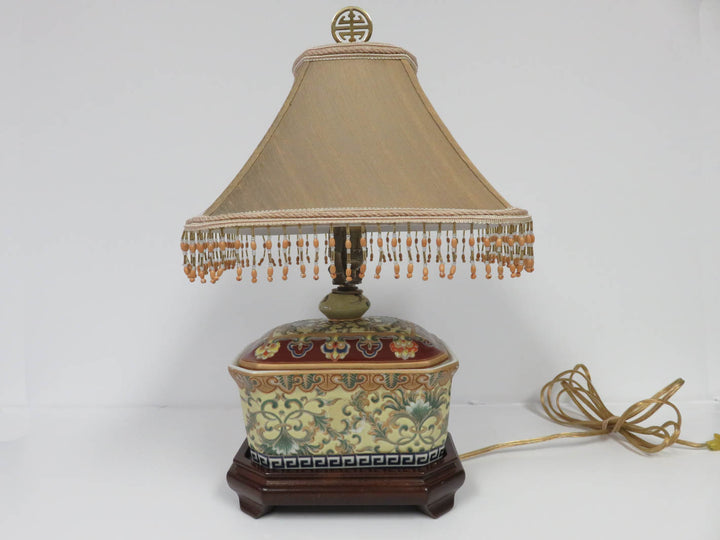 Asian Design Table Lamp