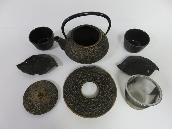 Iwachu Tea Set