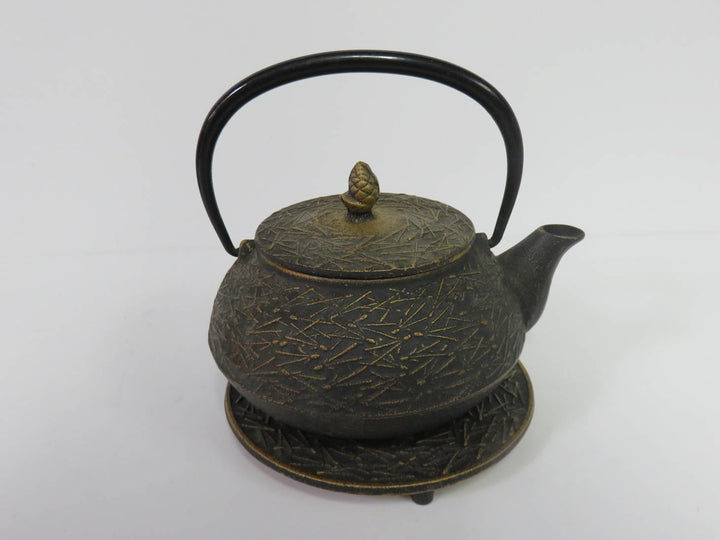 Iwachu Tea Set